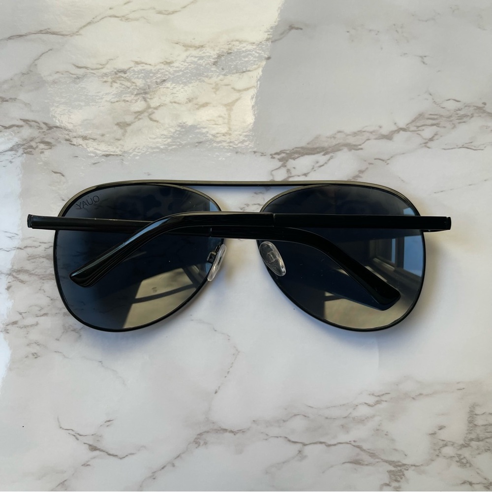 Quay Australia Vivienne Sunglasses Sunnies Black Oversized - Picture 6 of 9